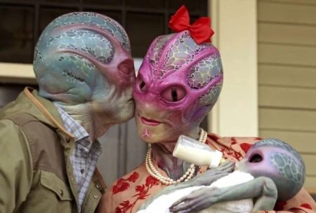 Превью сериала Засланец из космоса с 2021 года