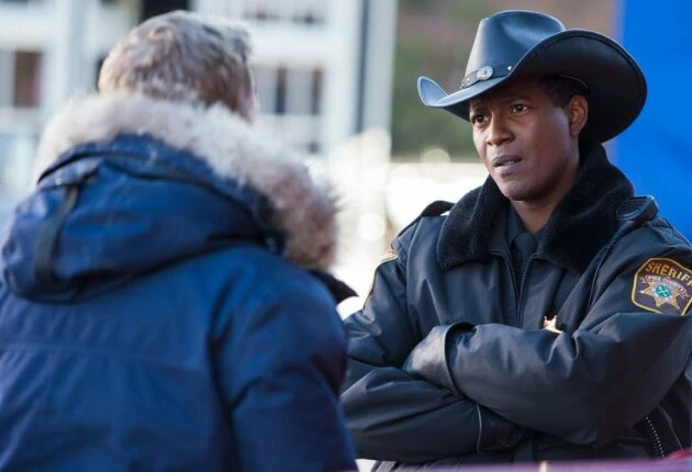 Кадры из сериала Засланец из космоса 1 сезон