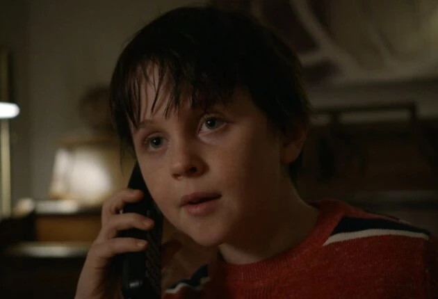 Кадры из сериала Засланец из космоса 1 сезон