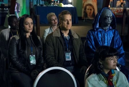 Превью сериала Засланец из космоса с 2021 года